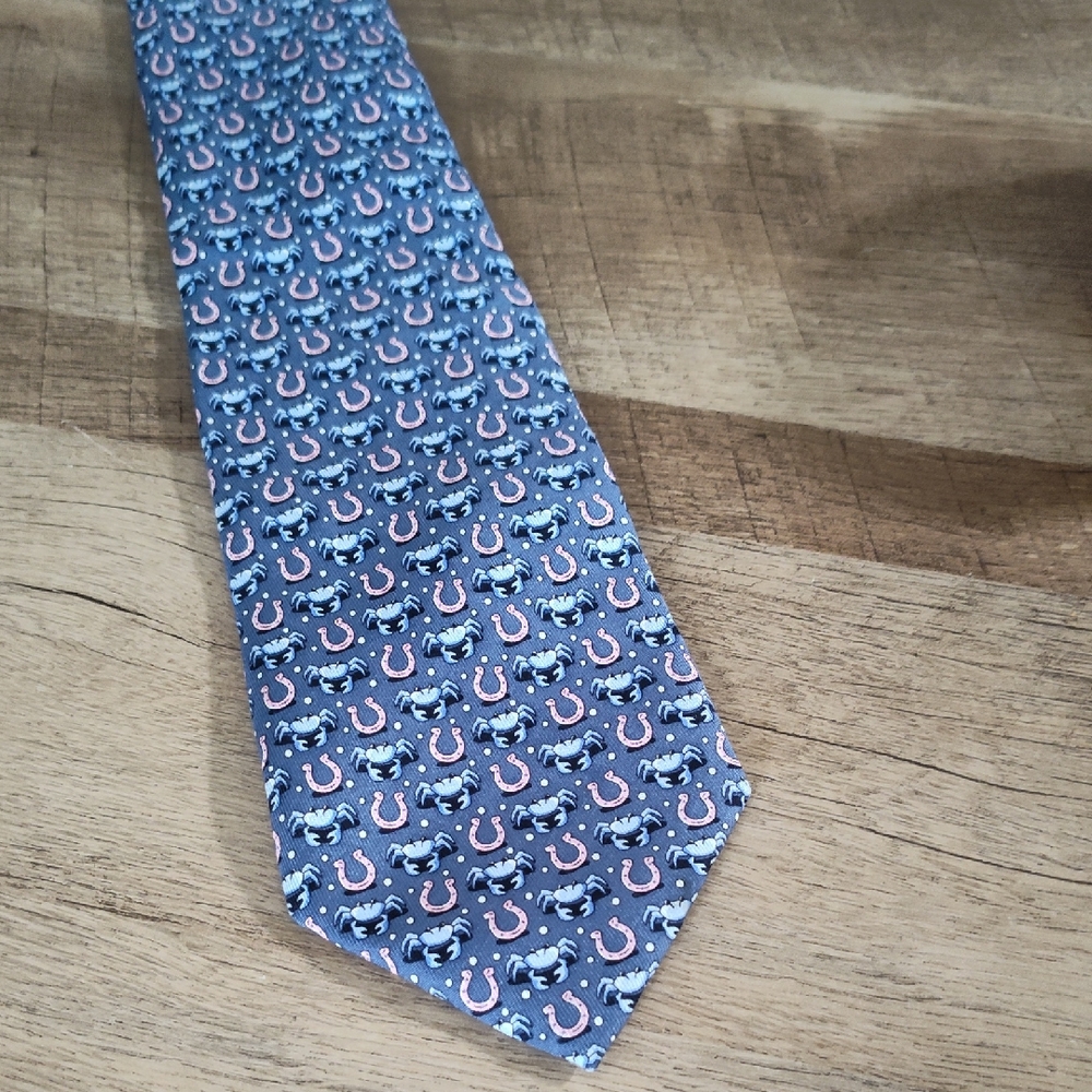 Vineyard Vines Blue and Pink Silk Tie
